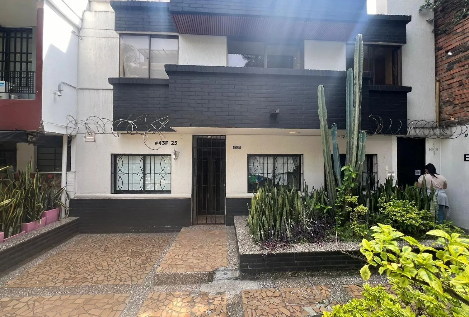Aparta Estudio Cerca Al Parque Lleras M202 By Roots Rentals Medellin 0*,  Colombia