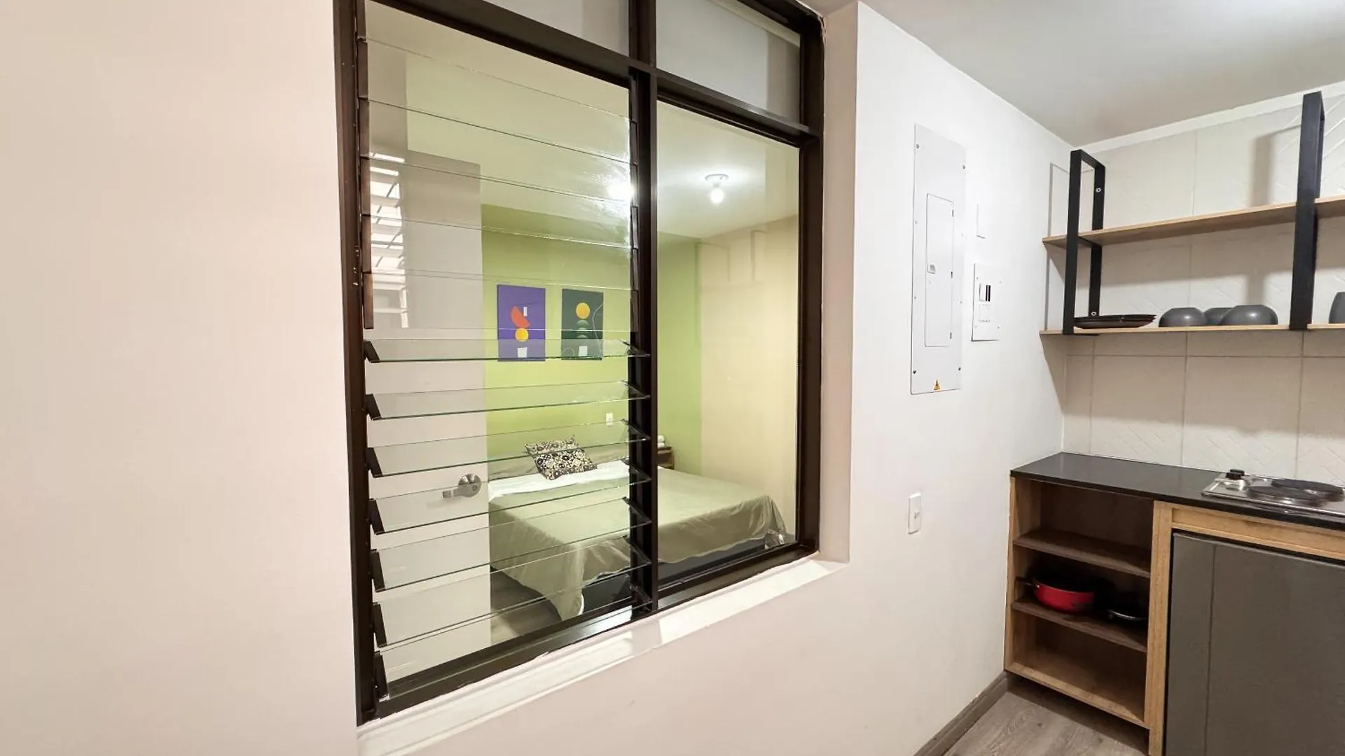 Aparta Estudio Cerca Al Parque Lleras M202 By Roots Rentals Medellin